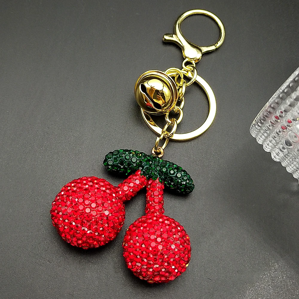 Süße Frucht Kirsche Schlüsselanhänger für Frauen Männer Blingbling Strass weibliche einfache Glocke Handtasche Zubehör Schlüsselanhänger Schmuck Geschenke