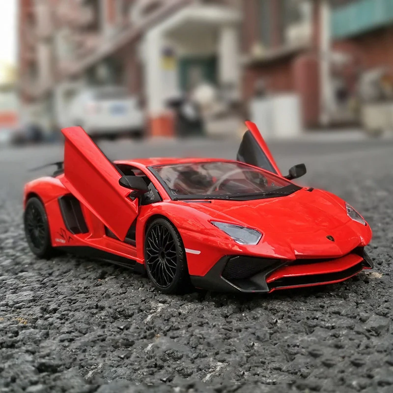 

Модель автомобиля Bburago 1:24 Lamborghini, металлический автомобиль, литой и игрушечный автомобиль, миниатюрная модель автомобиля в масштабе для детей
