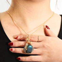 Pendentif en labradorite arc-en-ciel pour femme, fil de cuivre enroulé autour de la labradorite, bijoux en labradorite, collier en labradorite avec chaîne et boîte 4