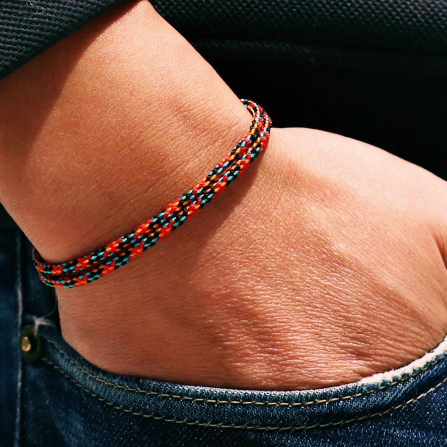 Thin String Unisex Bracelet for Couple and Friendship