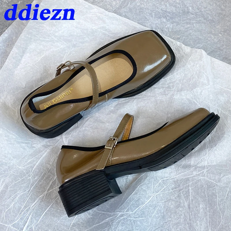 

Lolita Style Women Loafers Flats Shoes 2023 Spring Summer Fashion Suqare Toe Ladies Mary Janes Shoes Buckle Strap Female Oxfords