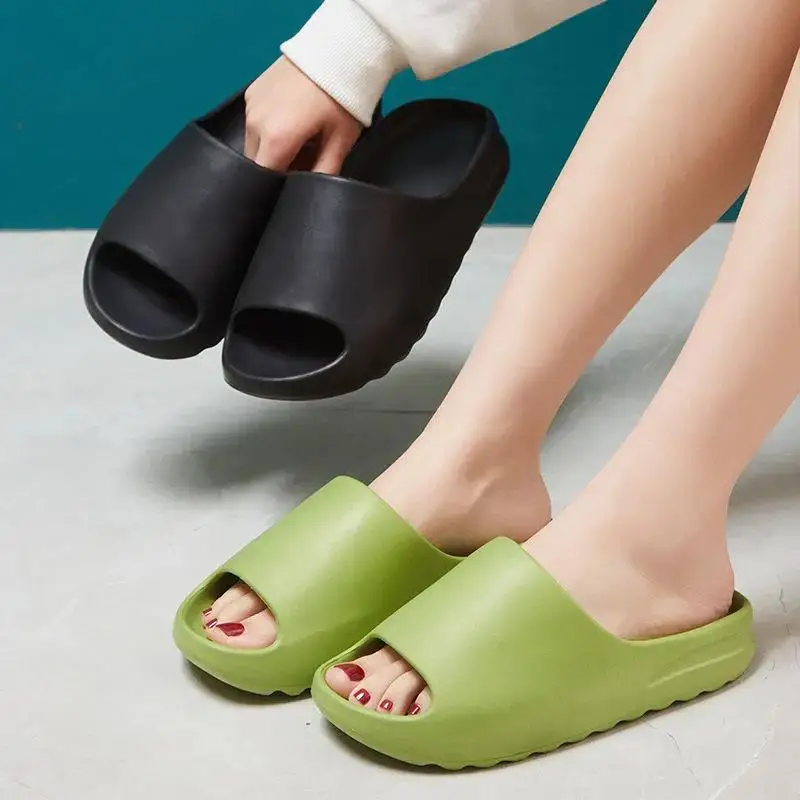 

Original Women Men Slippers Soft Sandals Women Beach Casual Shoes Light EVA Slides Brand Men Flip-flops 2023 Summer Men's Sandal