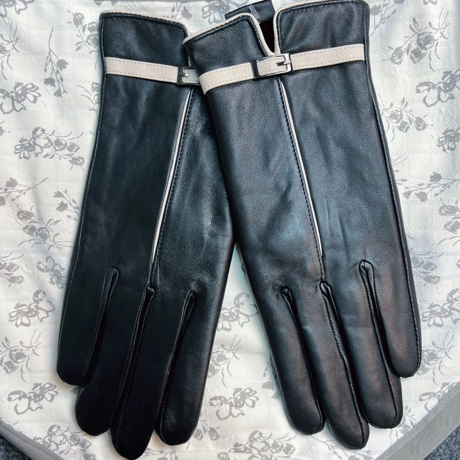 Guanti Invernali Caldi Touchscreen Da Donna Per La Guida E L Equitazione Beige 93391844