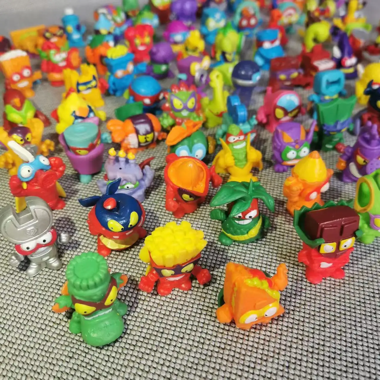 10-50pcs Original Superzings Superthings Action Figures 3CM Super Zings  Garbage Trash Collection Toys Model for Kids Gifts