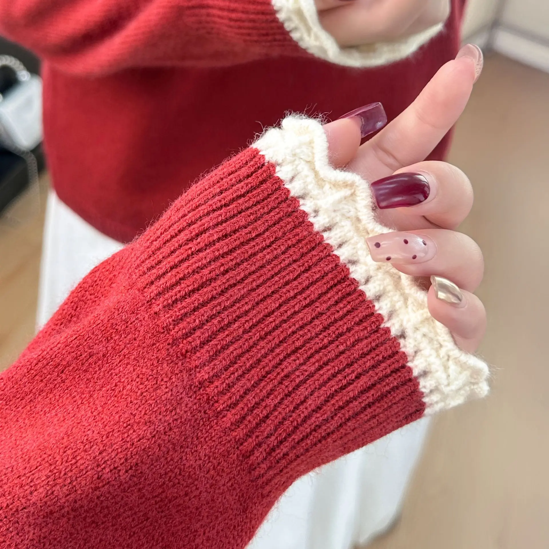 XXXXL Fashion Plus Size Woman Clothing Sweaters New Style Autumn And Winter Lace Block Color Knitted Jersey With Inner Top 529