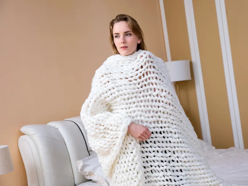 Thick Hand Woven Wool Blanket – 200x200cm Cozy Throw