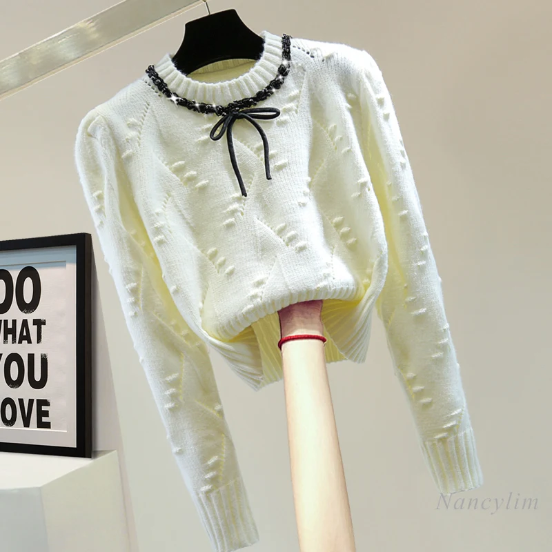 Рисунок 3 - Женская осенне-зимняя одежда