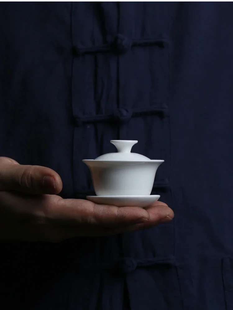 Description Picture 3 of itemMini 60ml Gaiwan For Tea Solid White Porcelain Tureen With Lid Teaware Travel Kung Fu Tea Set Chinese Cup Tea Bowls Small Chawan