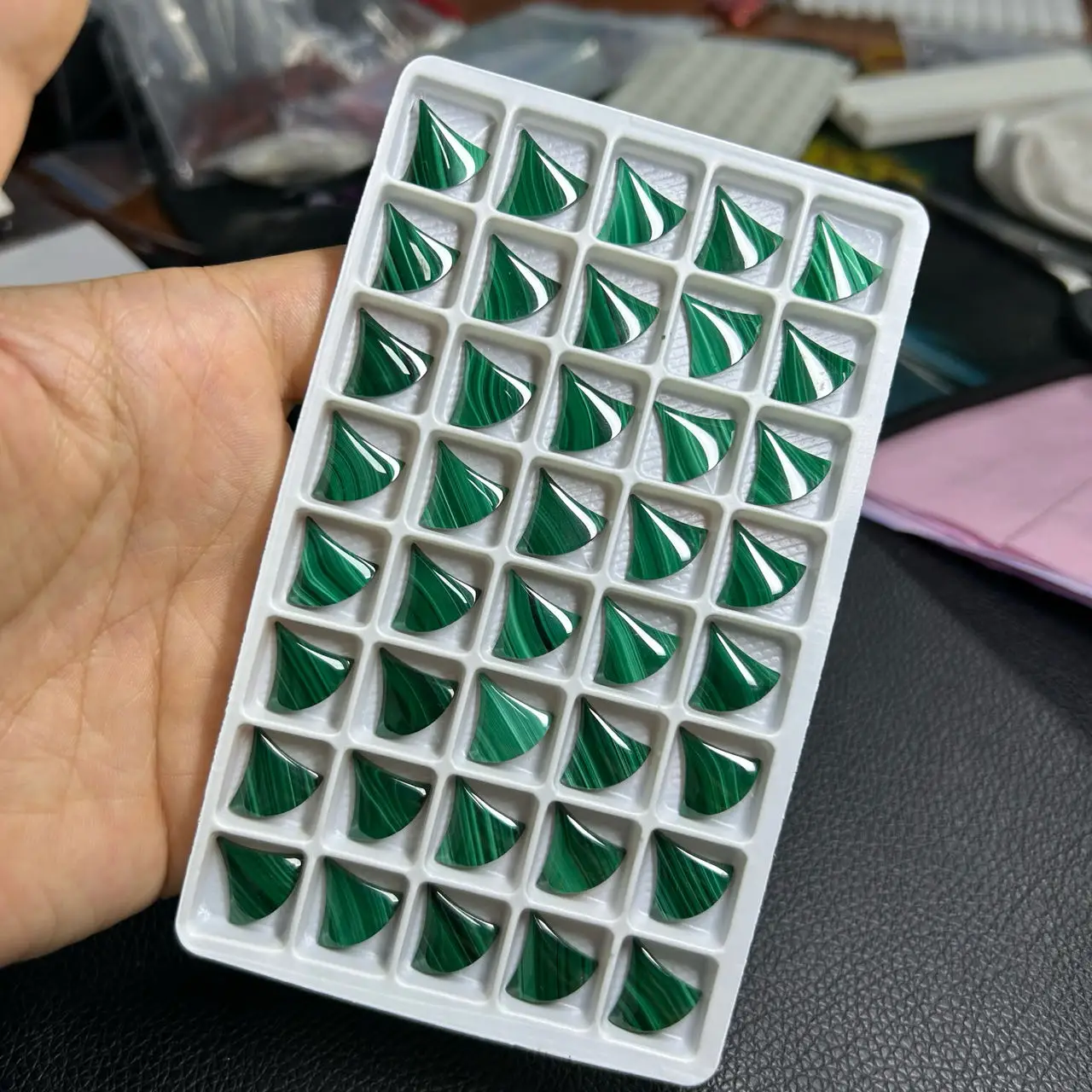 100 Pieces 1 Bag 8.6x9mm Natural Green Malachite Cabochon Fan Shape Gemstones