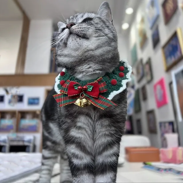 Cute Cat Bow Collar Wool Crocheted Christmas Cats Bowtie Collar Bow Tie Pet Bib for Indoor Cats Kitten and Small Dogs Puppies 2