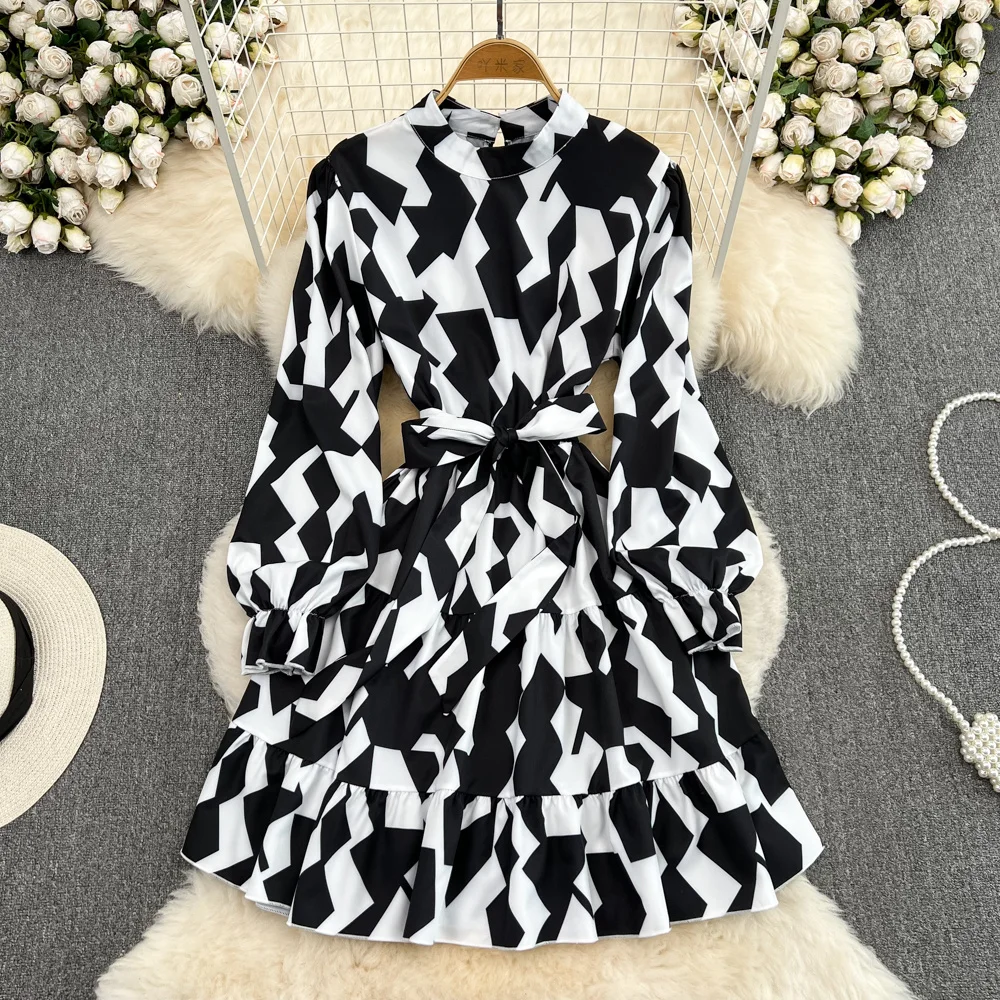 

Платье-рубашка женское с воротником-стойкой, модное приталенное платье с оборками и рукавами-фонариками, с геометрическим узором в клетку, с застежкой на талии
