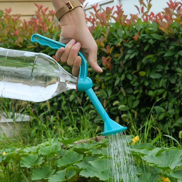 Handheld dual-purpose long spout sprinkler waterer gardening plant waterer drink bottle watering can shower nursery irrigation Handheld dual-purpose long spout sprinkler waterer gardening plant waterer drink bottle watering can shower nursery irrigation