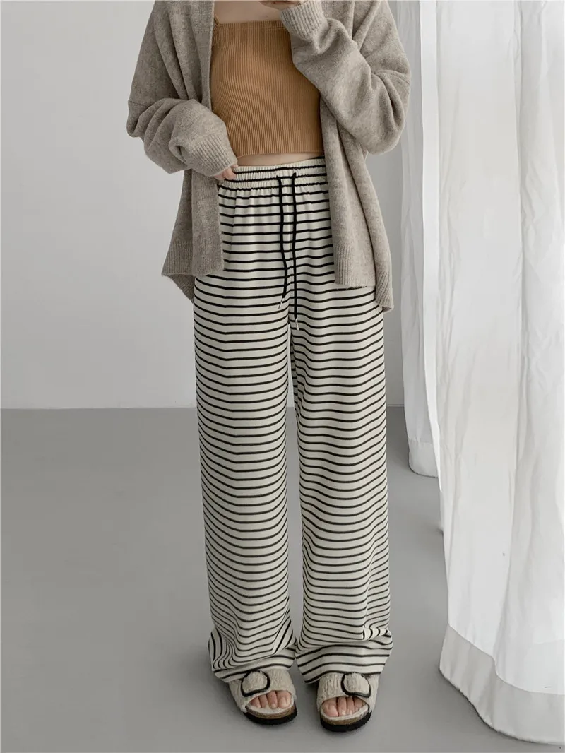 Spring 2023 New Loose and Thin Straight Leg Pants with Wide Legs High Waist Stripe Drape Casual Pants Womens Pants Trend