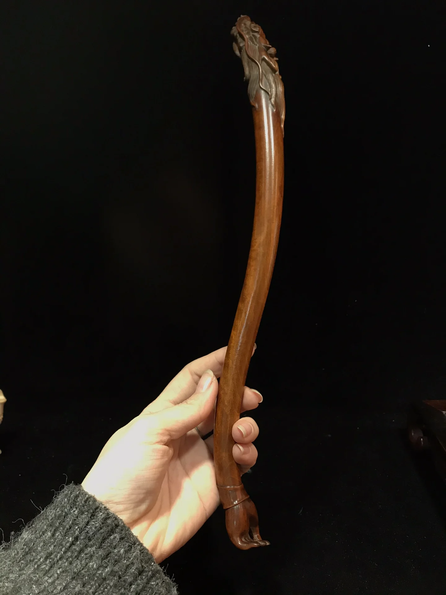 

Chinese boxwood boxwood dragon "Don't Ask for Help" scratching artifact