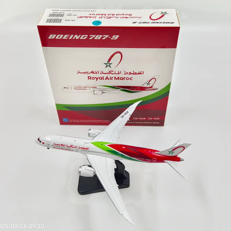 1/400 スケール B787-9 CN-RGX XX4172A ロイヤルエアマロック航空