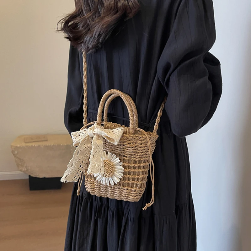 Luxury Designer Lace Bow Straw Weave Women's Handbag Casual Crossbody Bag Small Bucket Tote Summer Beach Bag