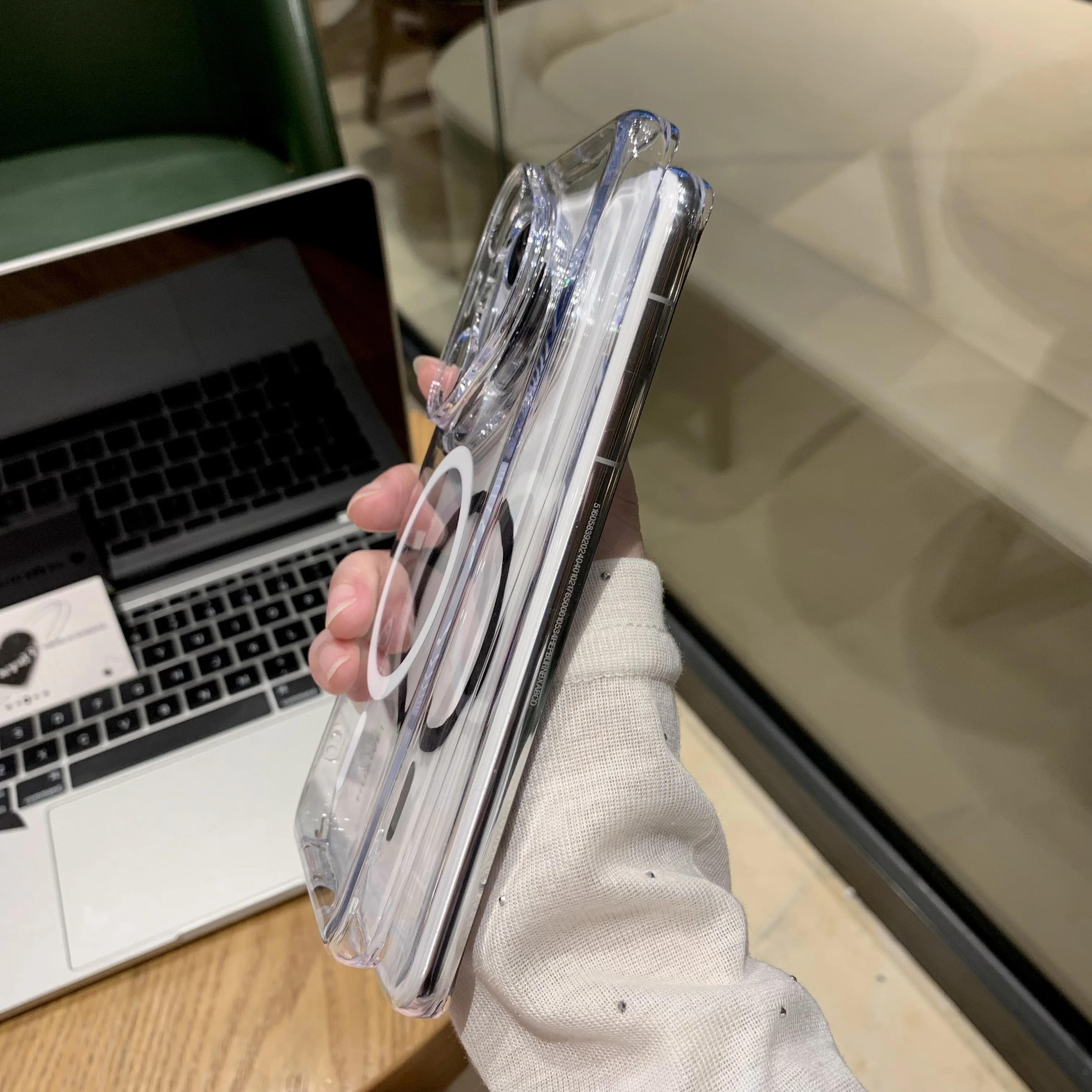 Ultra Slim Transparent Magnetic Case with Wireless Charging Support for Huawei Pura 70 and Mate 60 Pro