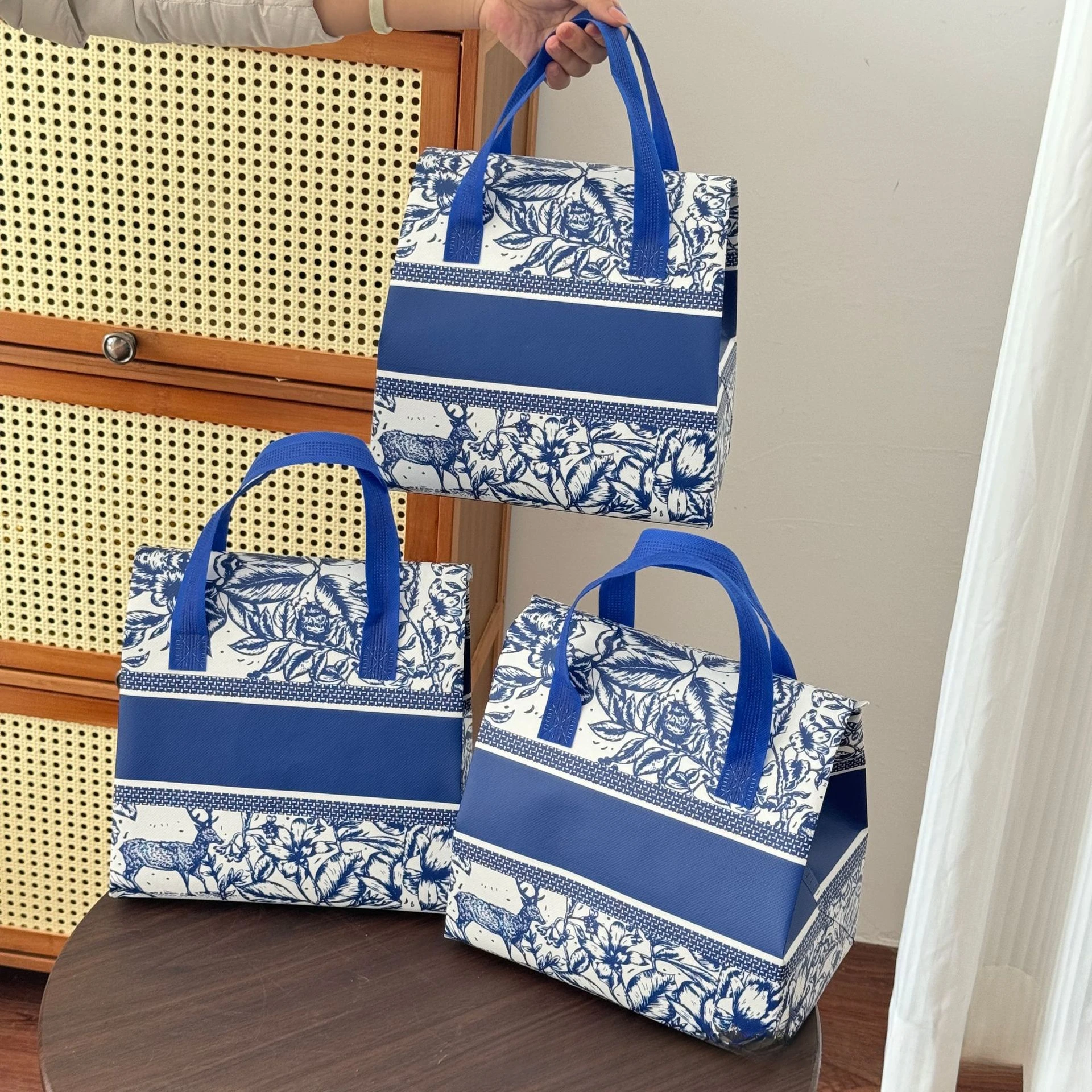 10pcs Insulated Foil Tote Bags - Perfect for Cakes, Milk Tea & Lunch Delivery | Reusable Fabric Cooler Bags for Picnics Takeout 2