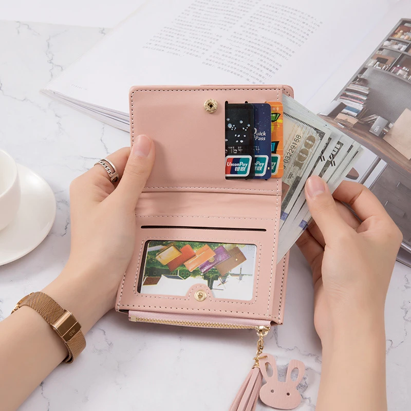 Frauen Mode Kurze Brieftasche Geldbörse für Frauen Kartenhalter Kleine Damen PU Leder Brieftasche Weibliche Zwei-fach Haspe Mini süße Clutch_voghion.com