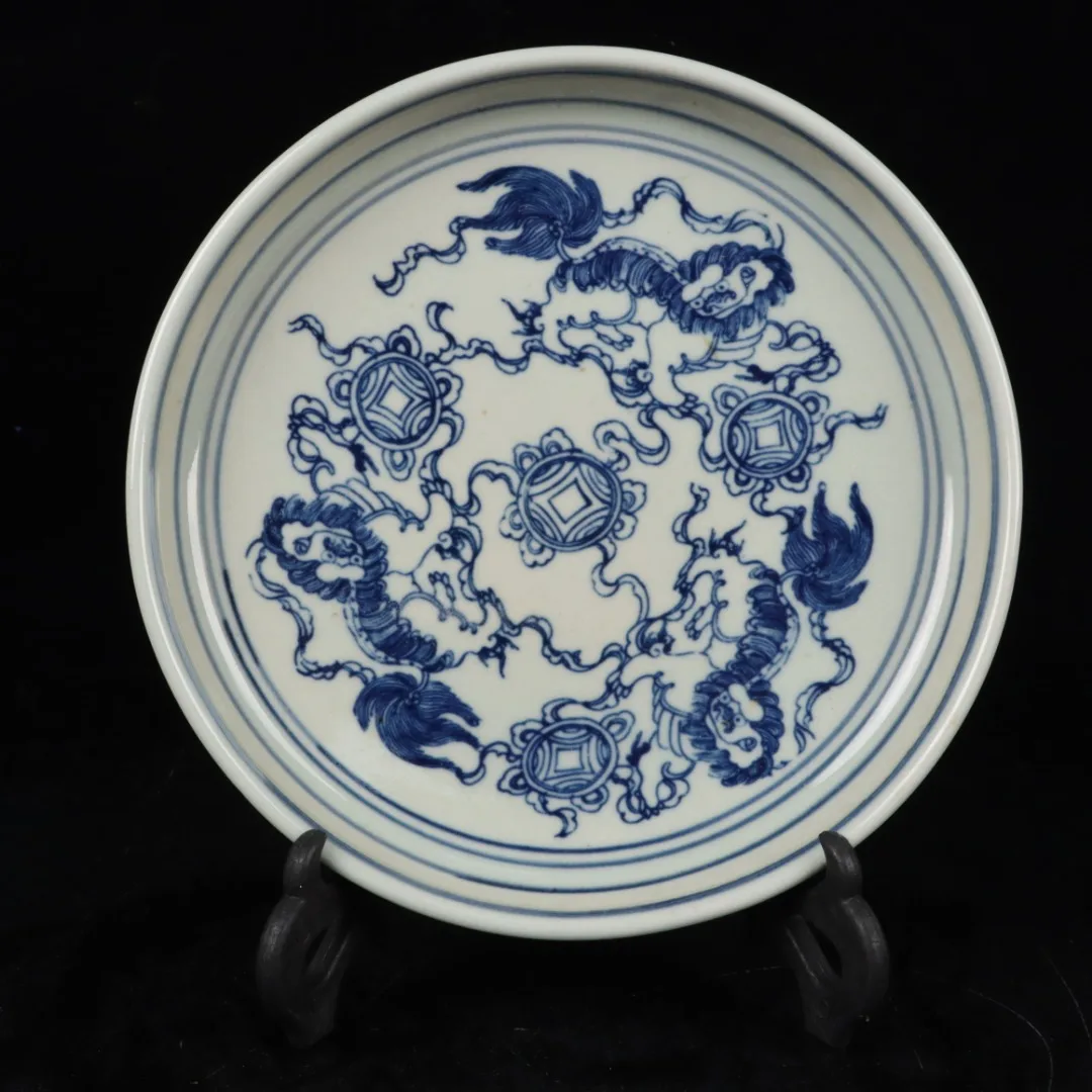 

Antique Porcelain Blue and White Lion Rolling Embroidery Ball Pattern Tea Plate Decorative Ornament