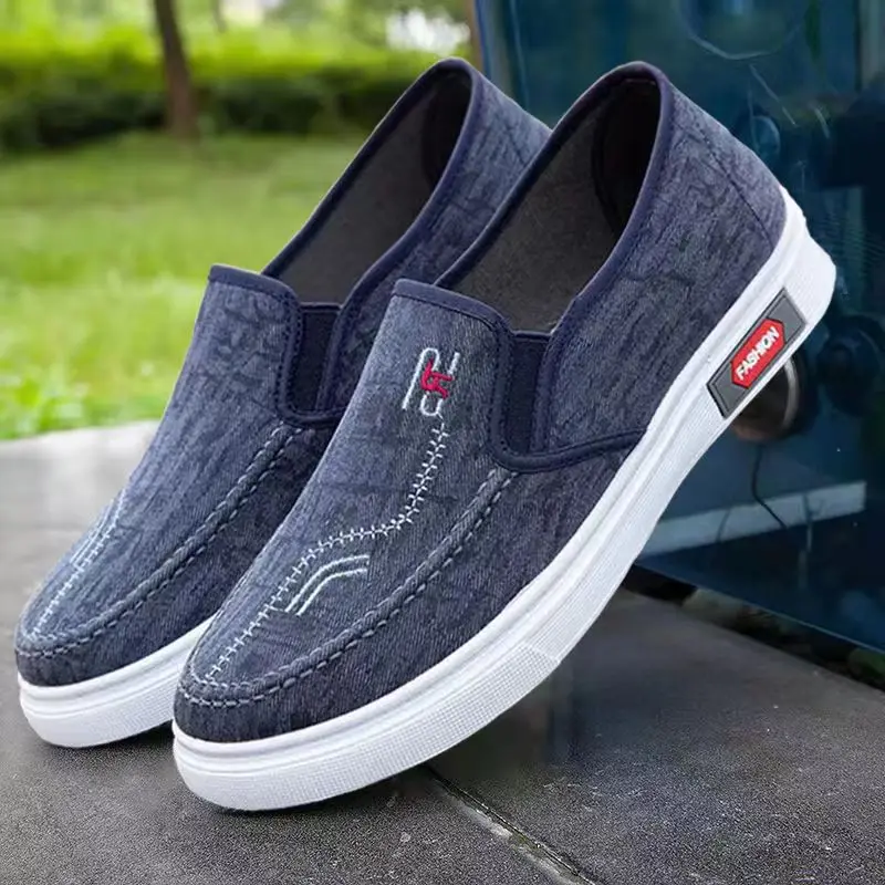 

Comfortable Men's Canvas Shoes Breathable on-Slip Man Casual Shoes New Walking Summer Soft Bottom Slip on Loafers Men Sneakers