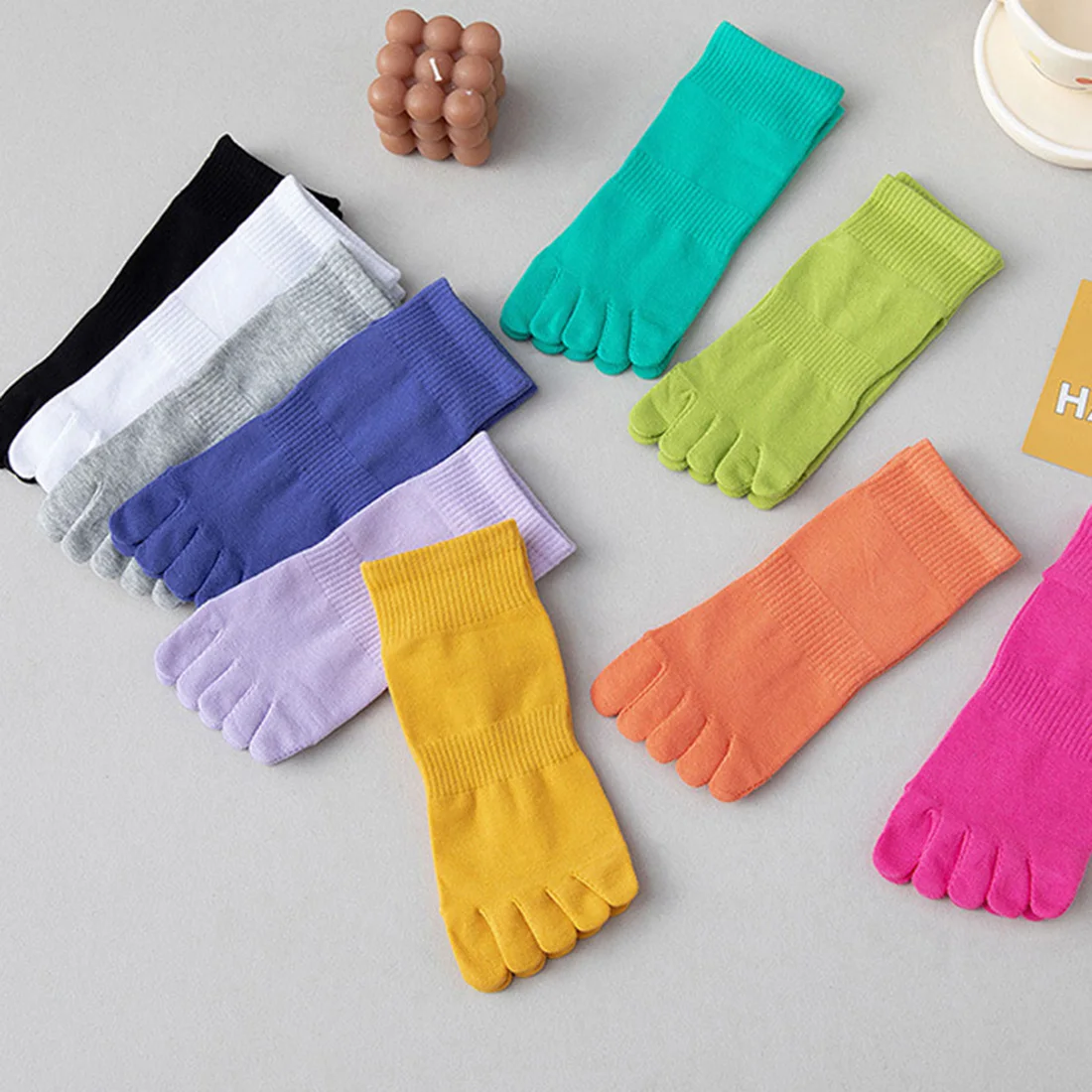 

Five Finger Socks Women's Medium Tube Spring and Autumn Thin Cotton Women's Split Toe Socks Deodorization Sweat-absorbing Socks