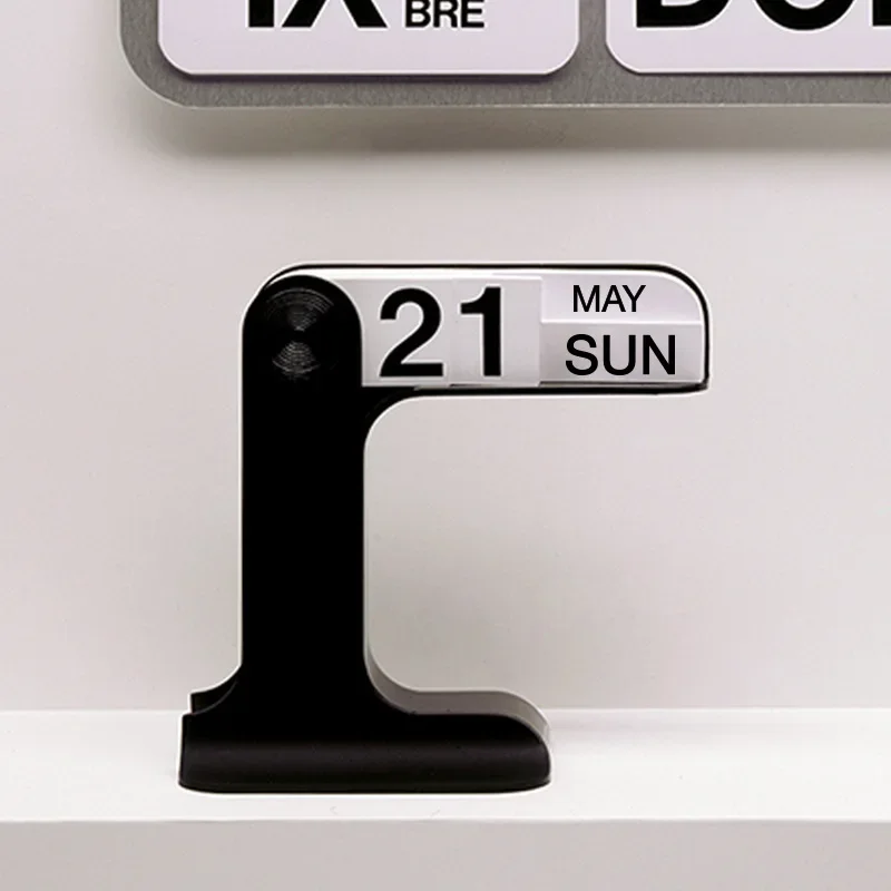 Desk Calendar INS Design 2025 2026