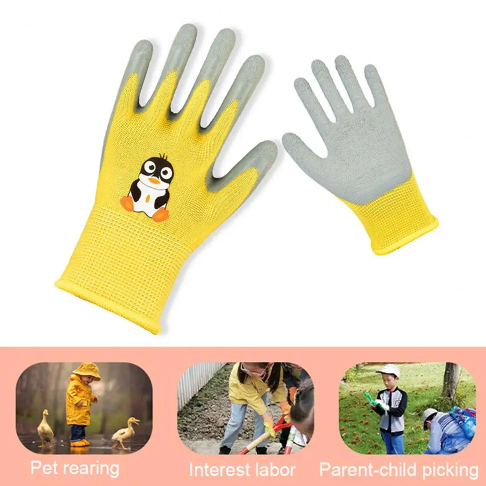Rubber Gloves Kids Gardening Gloves with Cartoon Pattern Thorn-proof Puncture-resistant Design Non-slip Rubber Work for Children