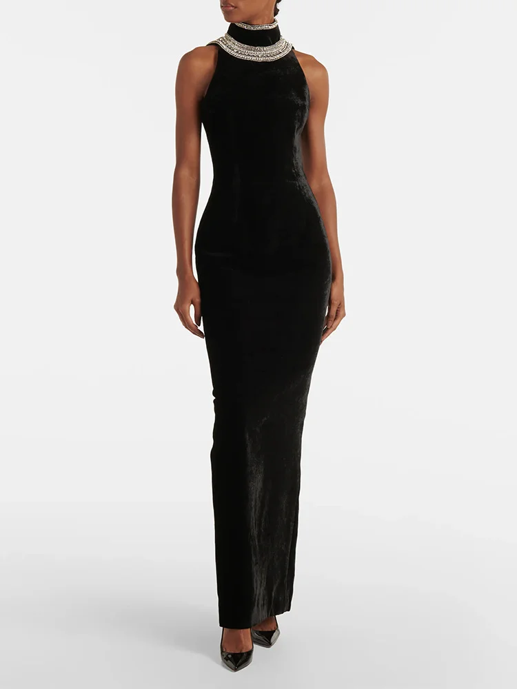 أحدث صيحات الموضة لعام 2025 من HIGH STREET فستان ن...