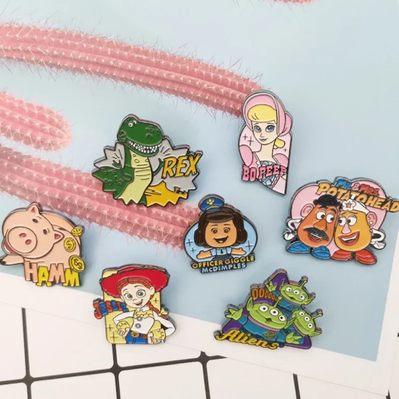 ピンズ・ピンバッジ・缶バッジ Disney Pixar Pin Badge 13set ToyStory 2022 Hidden Mickey Pixar Toy Story Star Buzz Lightyear