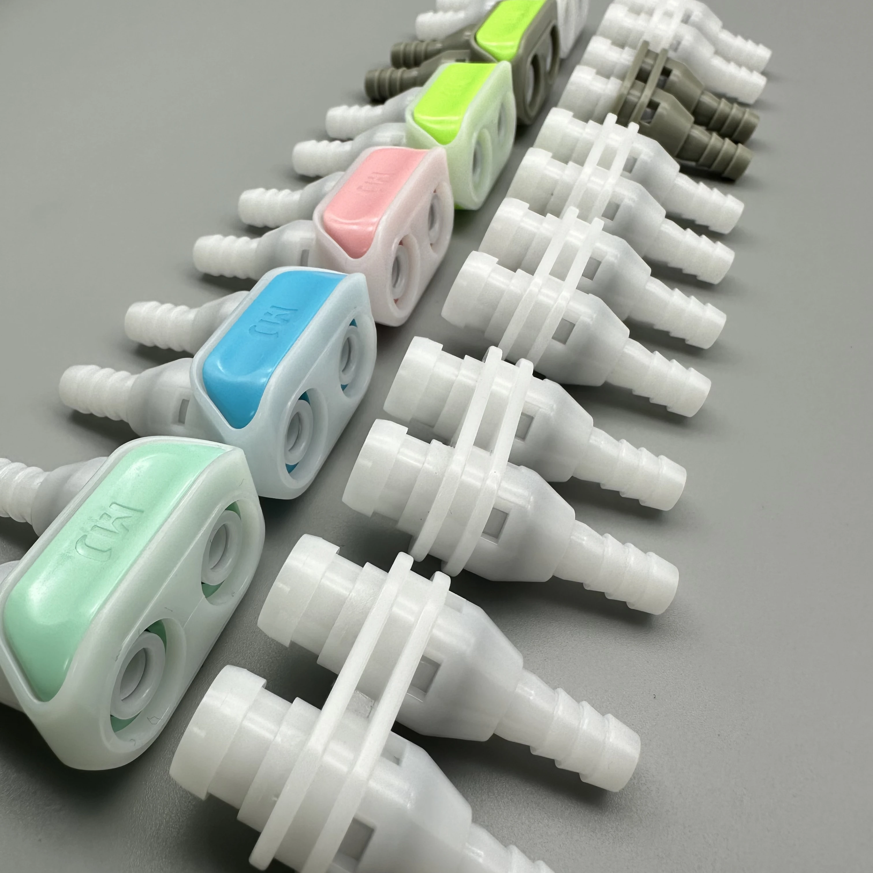 New White Cyan Double Head Female Domestic CPC Quick Connector Quickly Disconnects DPCD22004