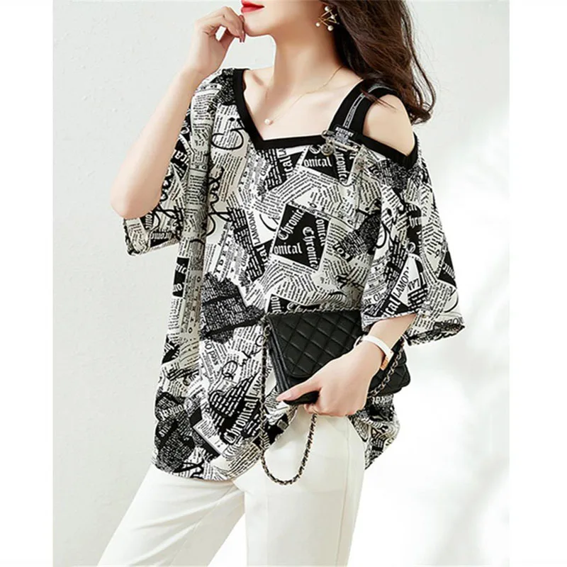 

Streetwear Vintage Letter Printed Epaulet Chiffon T-shirt Ladies Loose Harajuku Skew Collar Off Shoulder Half Sleeve Top Summer