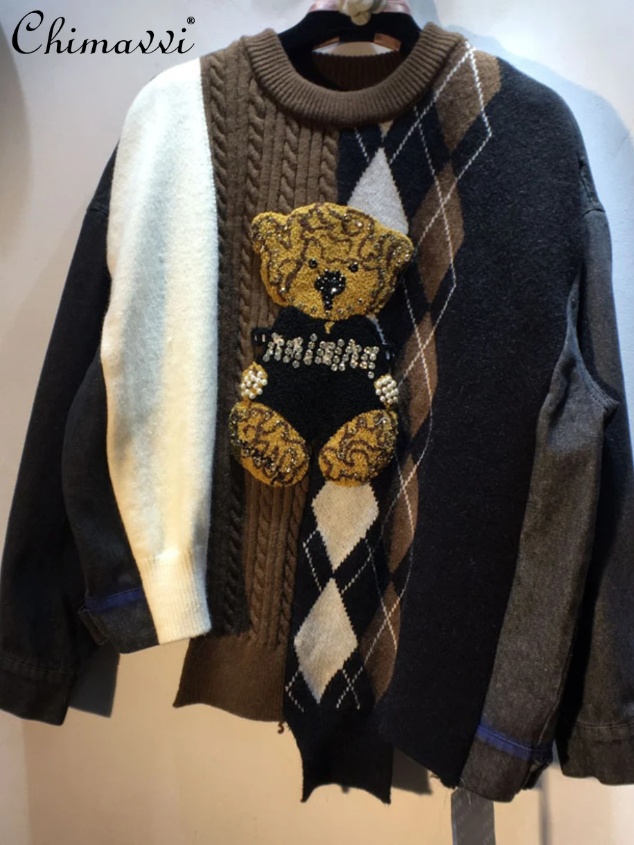 

European 2024 Spring New Exquisite Rhinestone Flocking Bear Patch Loose Knitted Top Stitching Denim Round Neck Sweater Women