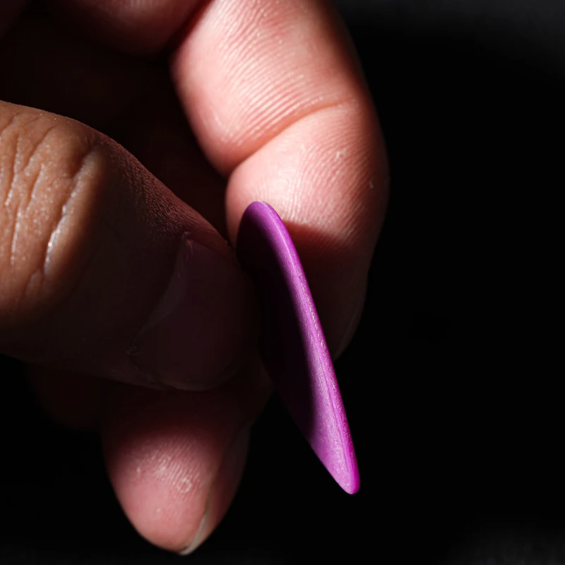 Description Picture 6 of itemDunlop  Pick. 418R STANDARD TORTEX material non-slip acoustic/electric guitar picks. Thickness: 0.50/0.60/0.73/0.88/1.00/1.14mm.