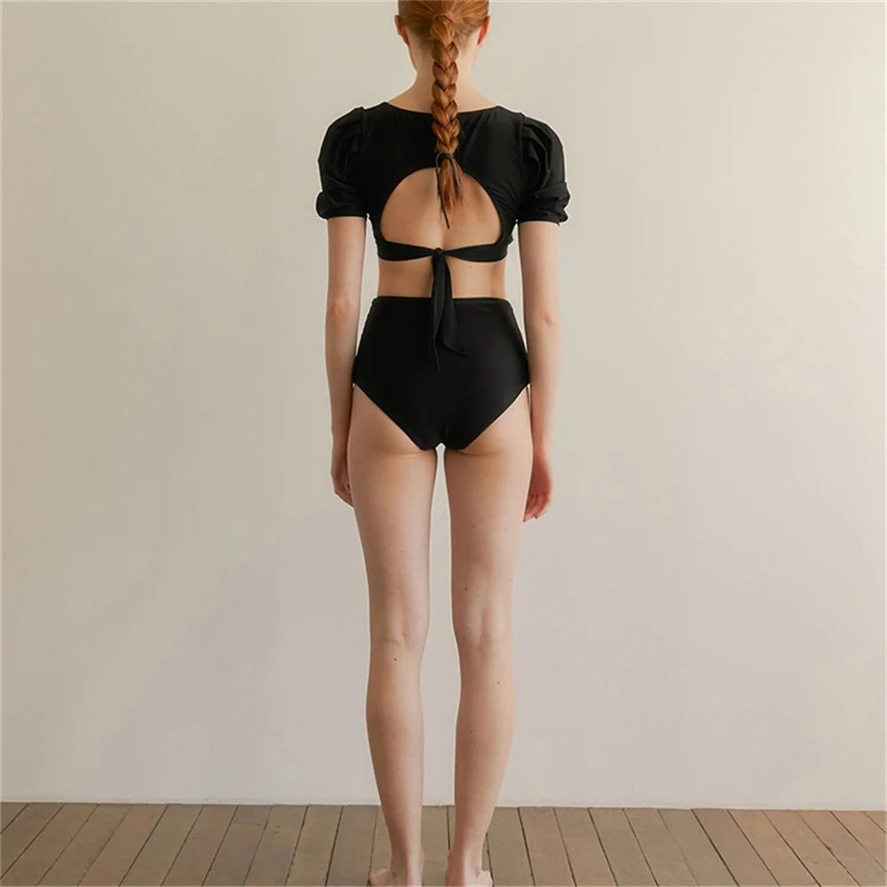 Рисунок 2 - Бикини женское с коротким рукавом