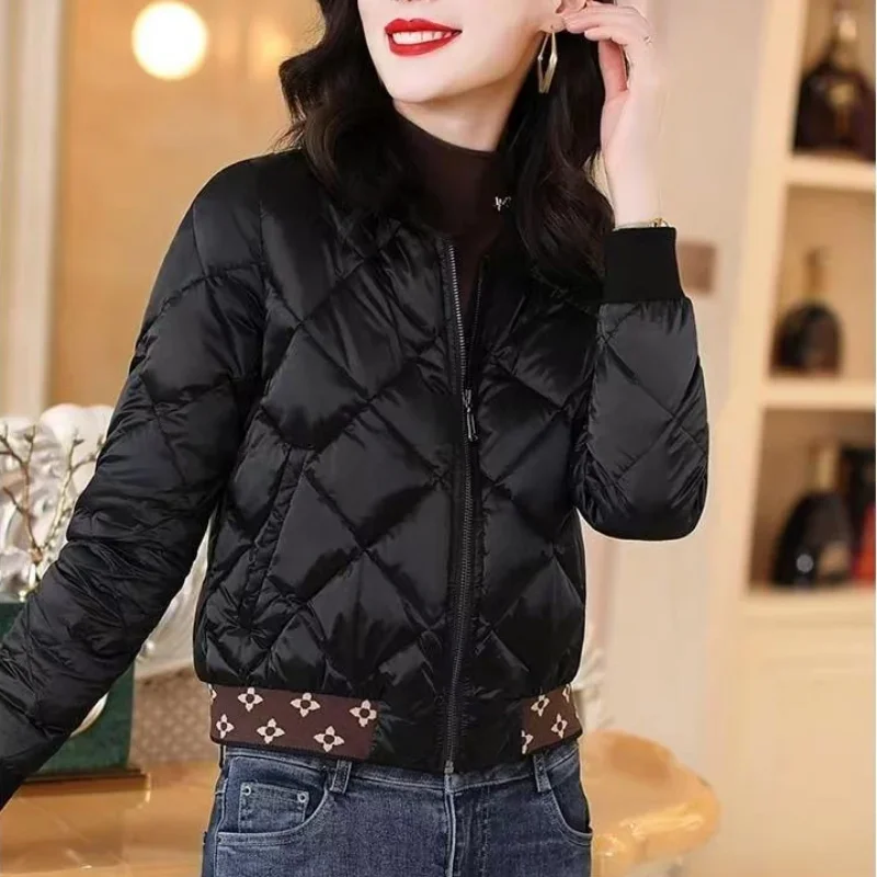 

Patchwork Woman Coat Thick Padding Short Black Quilted Padded Jackets for Women Cropped Duck Down Winter Models Aesthetic Casual