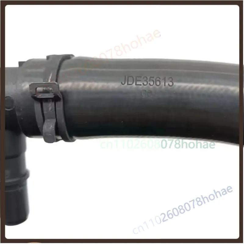 랜드로버 재규어 XJ Xf3.0용 JDE35613 자동차 부품 엔진 진공 워터 펌프 물 흡입 호스 (OEM JDE35613 LR057611)