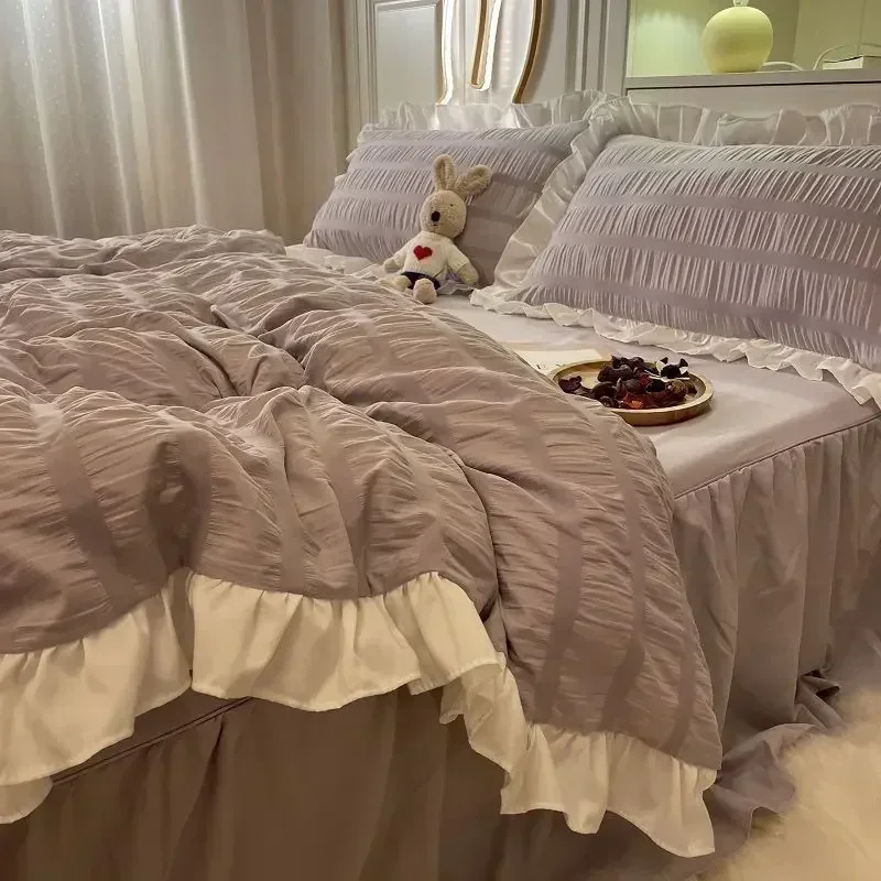 

INS Four-piece Set Bedding Netflix Princess Wind Bed Sheet Duvet Cover Pillowcase Korean Style Students Dormitory Decoration