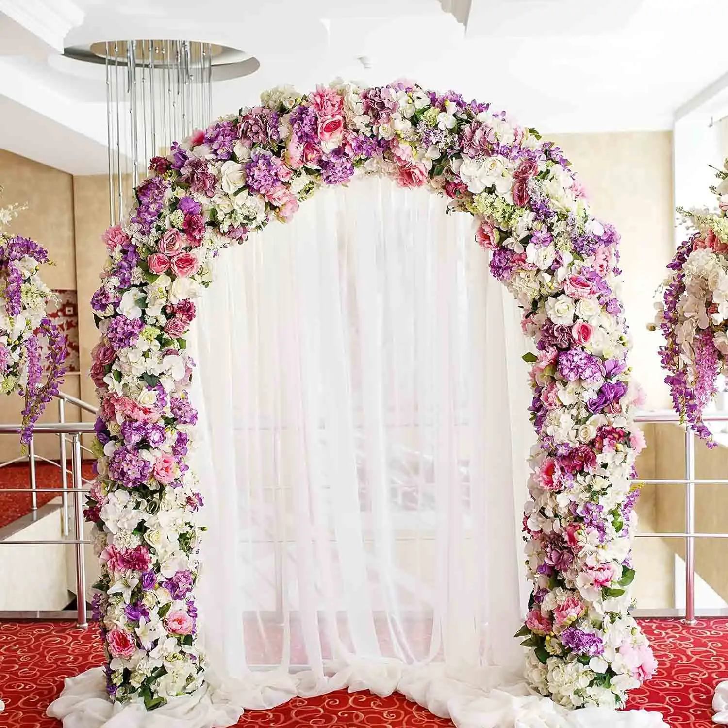 2.4 * 1.8M balloon arch bracket with base is suitable for weddings, birthdays, baby parties, and graduation parties without ball