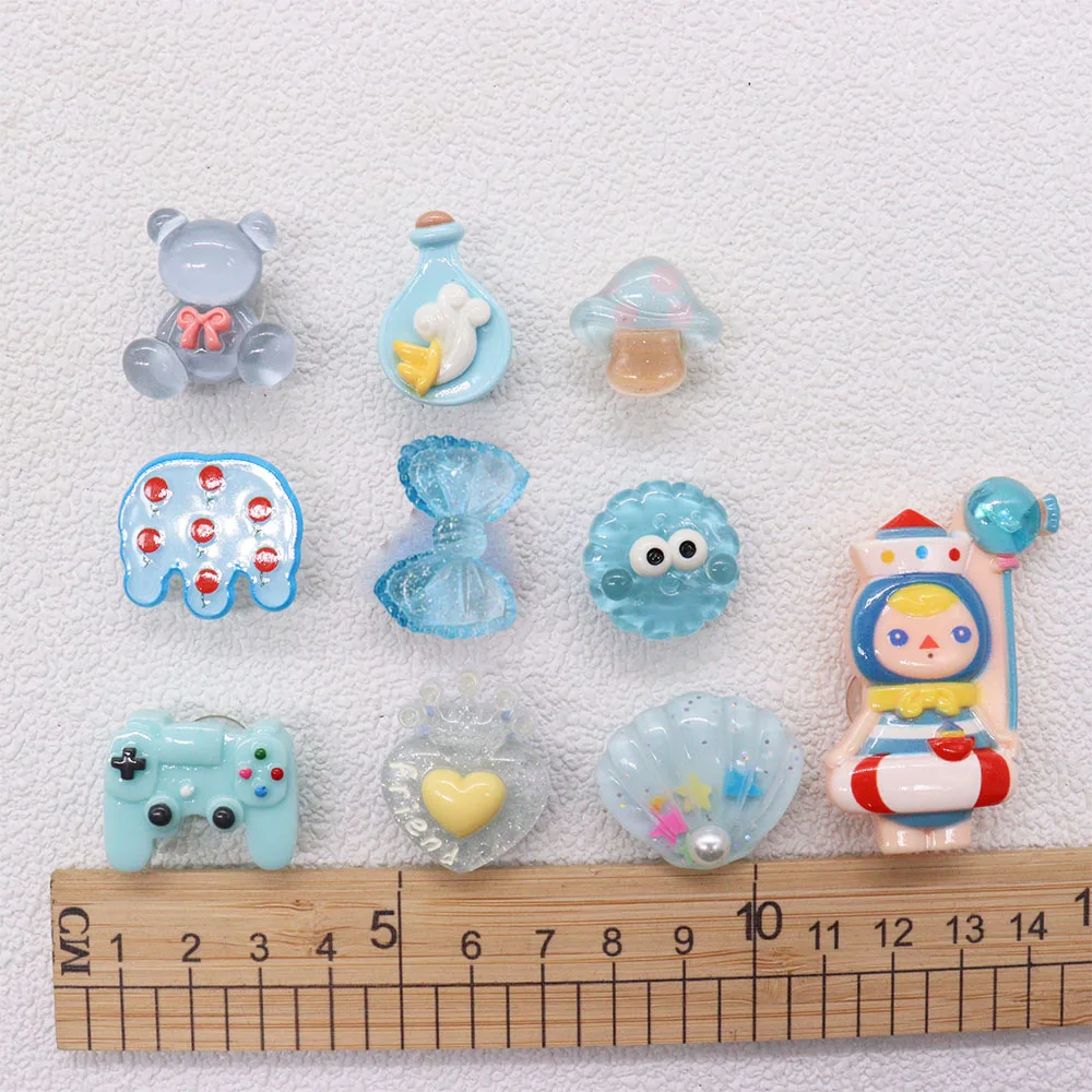 

Mix 50pcs Resin Bow Bear Bottle Game Handle Strawberry Cookie Mushroom Shell Blue Garden Shoes OrnamentsFit Wristbands Kid Gift