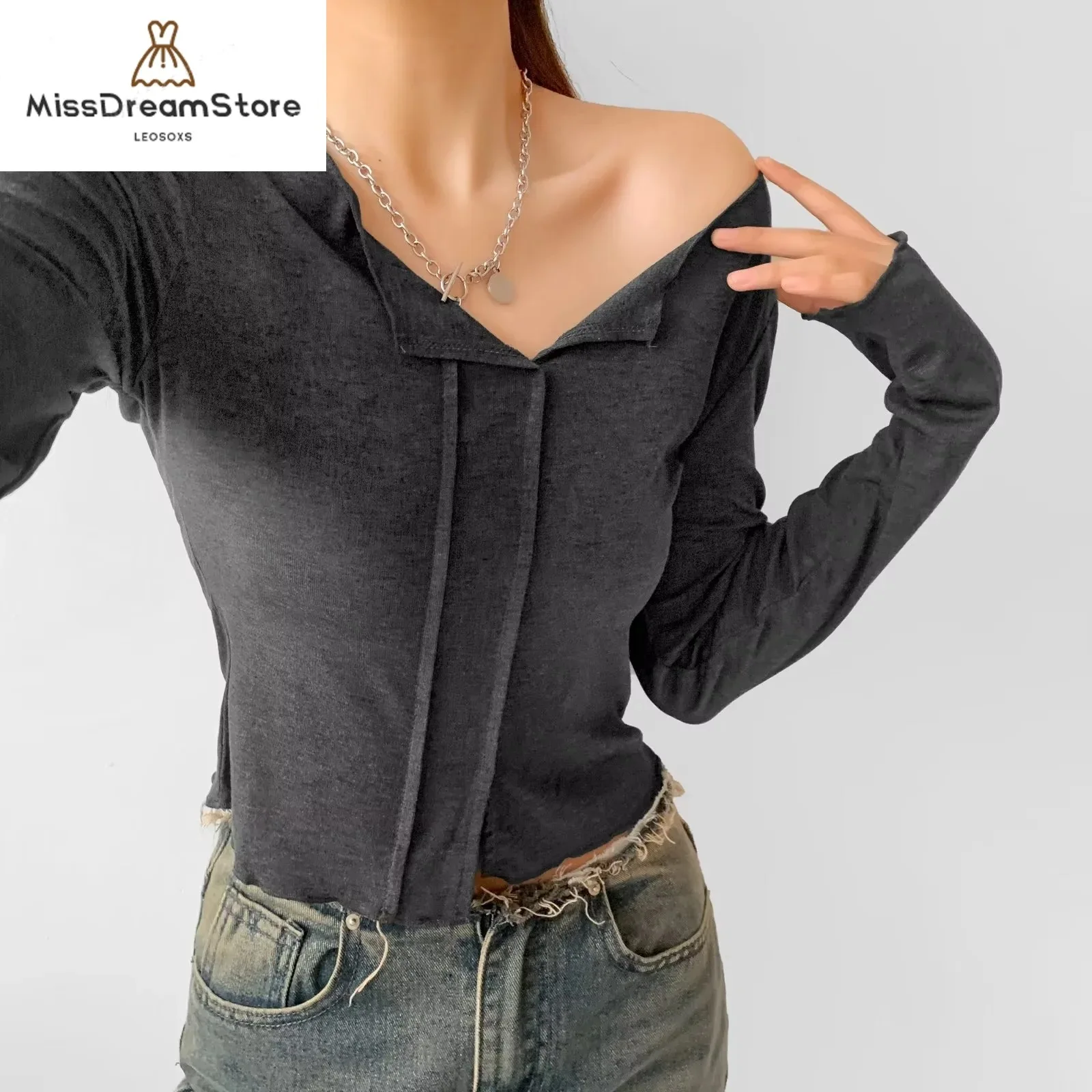 

Pure desire style large off shoulder seam access control long sleeved T-shirt for women short style with solid color top trend