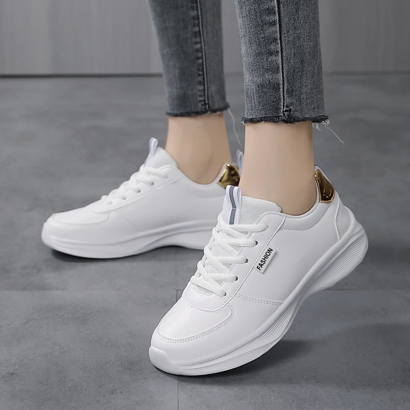 Women Lightweight Comfortable Casual Sneakers Ladies Non-Slip Sports Jogging Shoes High Quality Autumn Waterproof Running Shoes