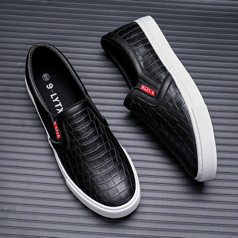 

Spring and Autumn New Casual Men's Loafers Korean Fashion Versatile Breathable Low-cut Flat-soled Men's Sports Shoes