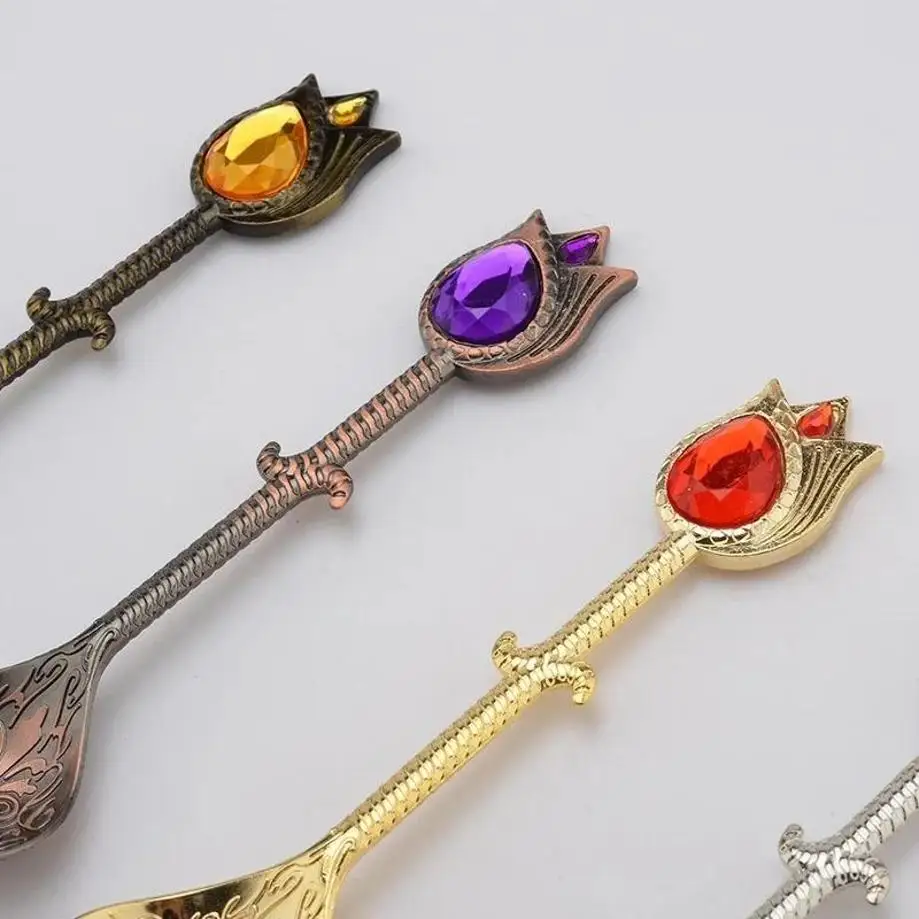 1 Pcs Fashion Luxury Diamond Stainless Steel Crystal Spoons Cup Stirring Eat Food Home Kitchen Tea Dessert Spoon