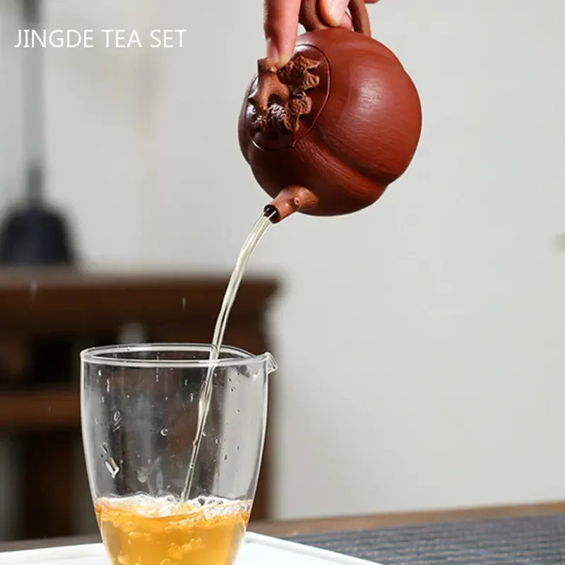 130ml Master Handmade Yixing Purple Clay Teapot Boutique Filter Beauty Kettle High Quality Zisha Tea Set Chinese Teaware Gifts