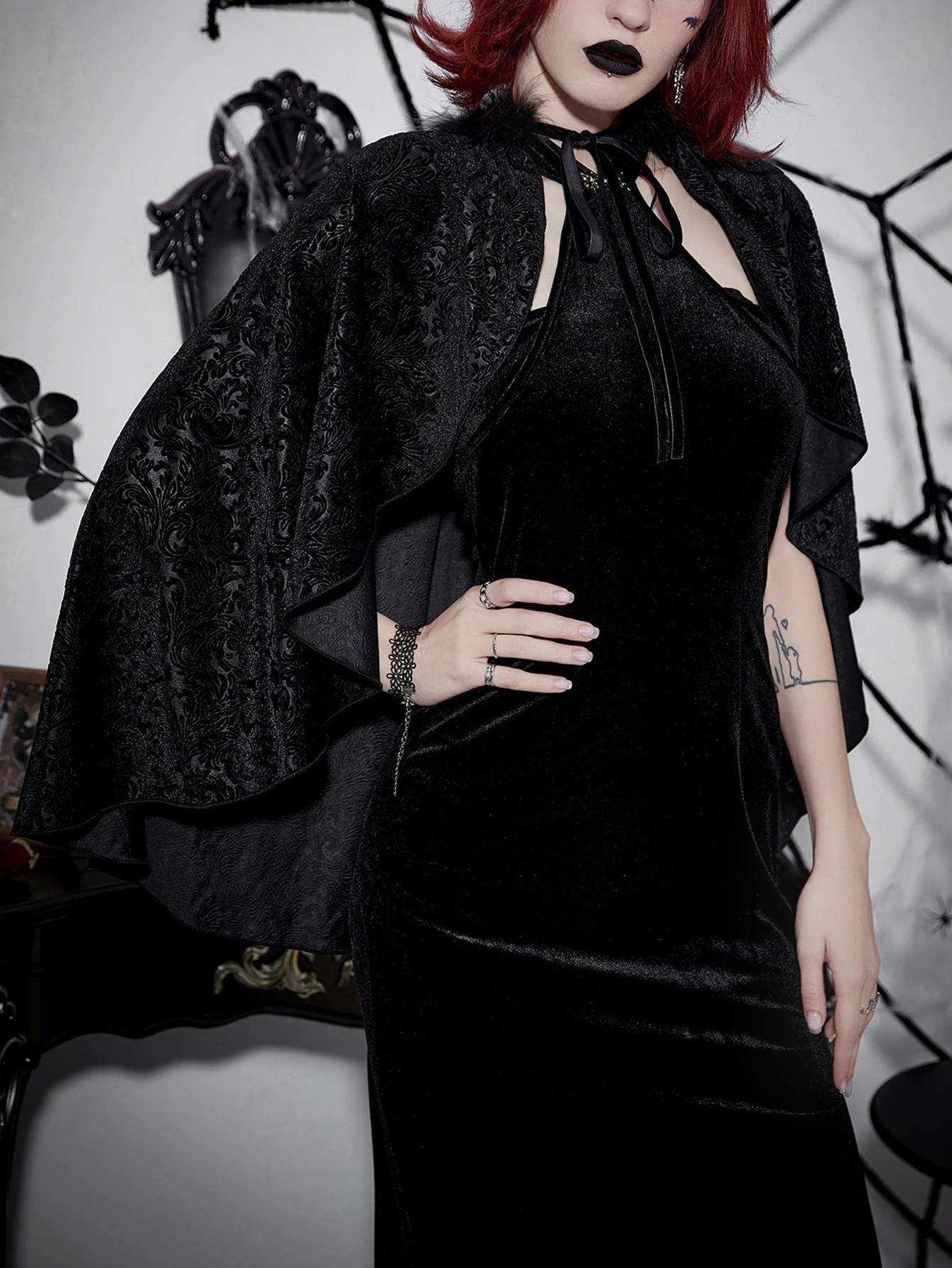 

Goth Dark Vintage Mall Gothic Aesthetic Velvet Capes Faux Fur Neck Grunge Elegant Crop Ponchos Vampire Emo Lace Up Alt Shrug Top