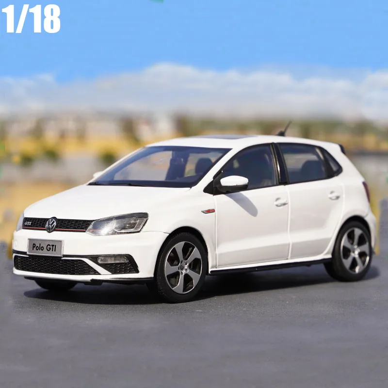 

High Simulation 1:18 Scale 2015 Polo-GTI Alloy Die cast Car Model Metal Sedan Collection Boy Gift Free Shipping Original Box