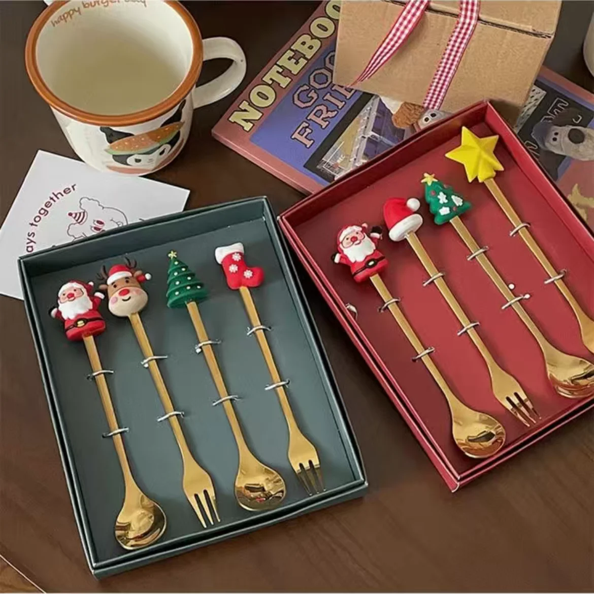 

Ins Christmas Gift Cute Cartoon Santa Claus Fruit Dessert Fork And Spoon Two-Piece Set Student Portable High-Value Tableware