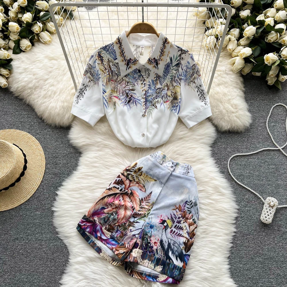 

Light Mature Women's Suit Hong Kong Style Retro Print Short Sleeve White Shirt Design High Waist Shorts Two-piece Set