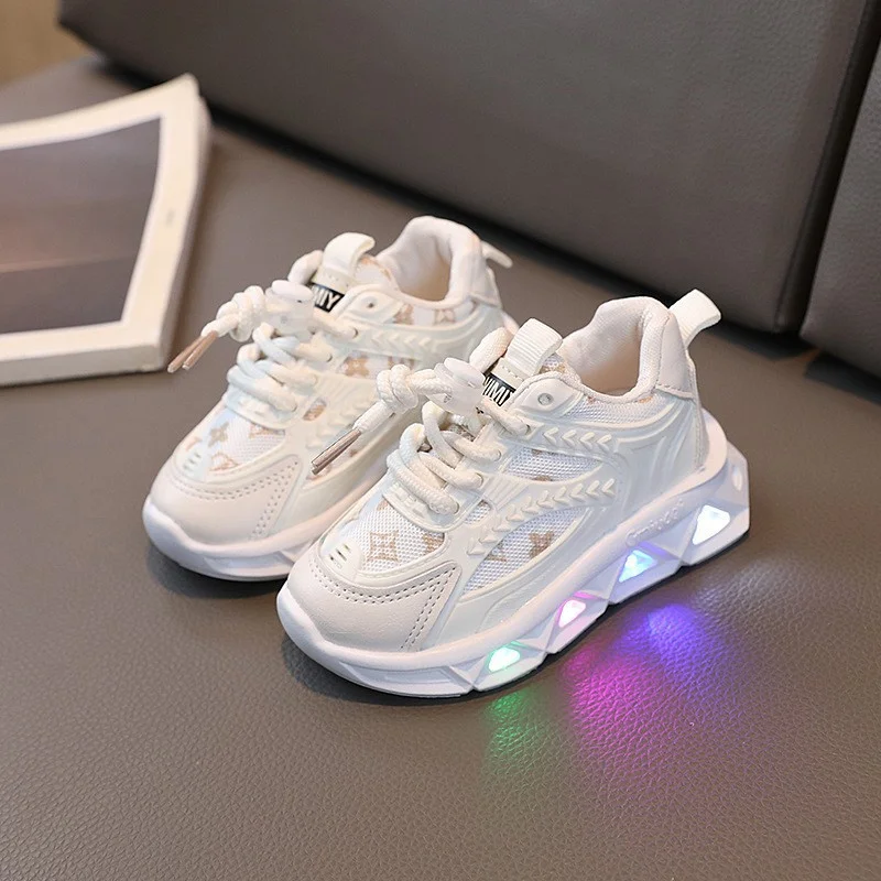 Size 21-30 Lovely Girls Toddler Shoes with Led Lights Luminous Sneakers for Kids Girls Soft Glowing Breathable Shoes Boy